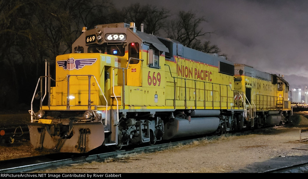 Union Pacific 669